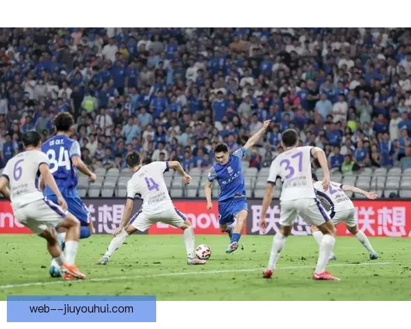 上海申花鏖战全季屈居中超亚军展现坚韧拼搏精神