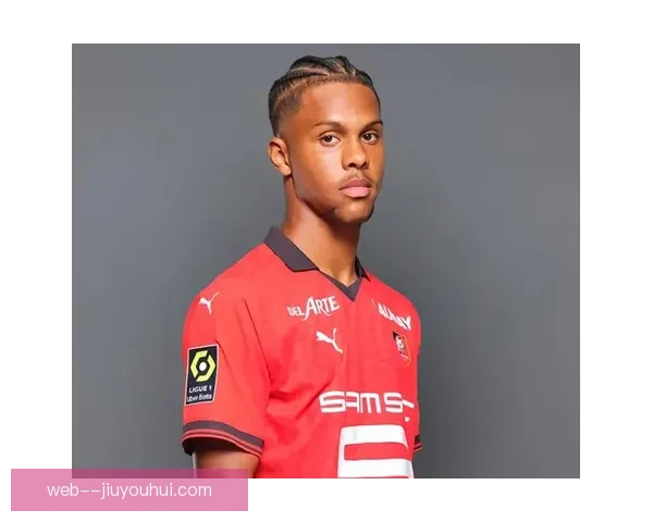 曼联官方宣布签约阿特兰大前锋霍伊伦德获授新九号球衣